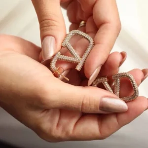 BRINCO ARGOLA INSPIRAÇÃO VALENTINO OURO